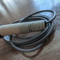 Used Omron E3F2-3LZ Photo Electric Switch
